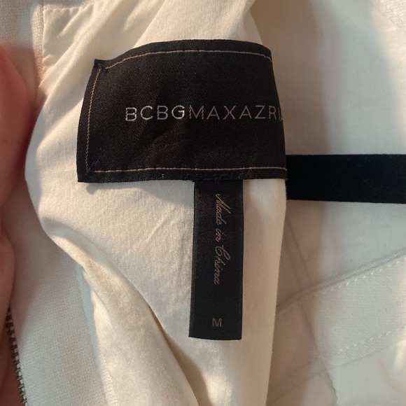 BCBG ivory top with cutout back - Picture 3 of 3